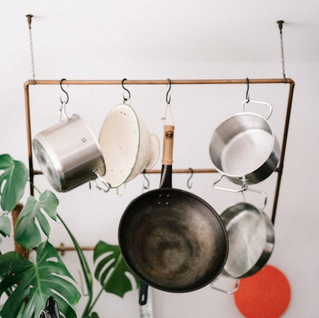 Contact data of all homeware stores in the UK