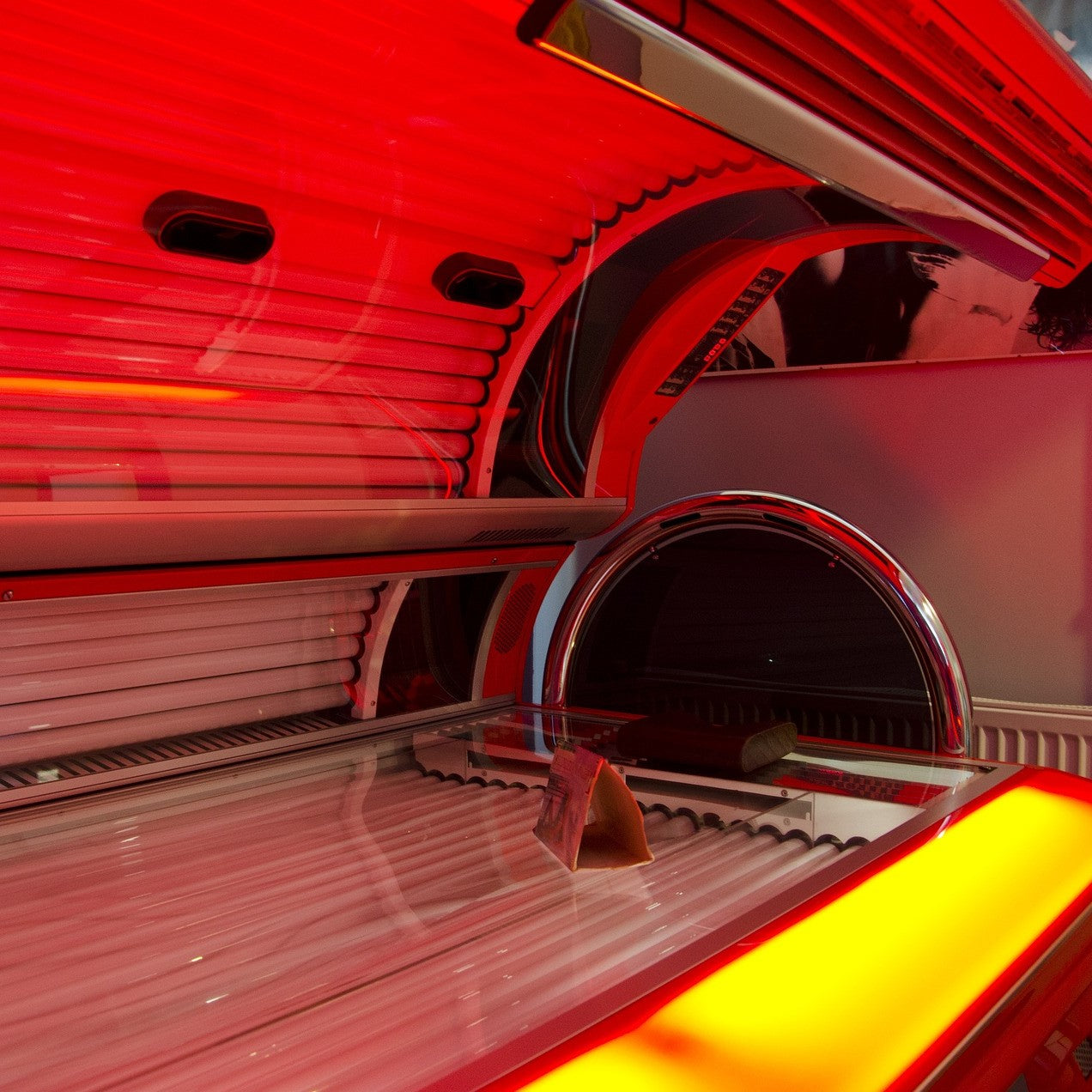Contact data of all tanning salons in the UK