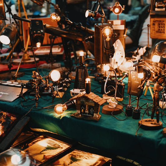 Contact data of all antique dealers in the UK