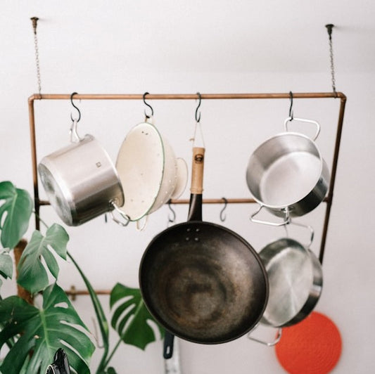 Contact data of all homeware stores in the UK